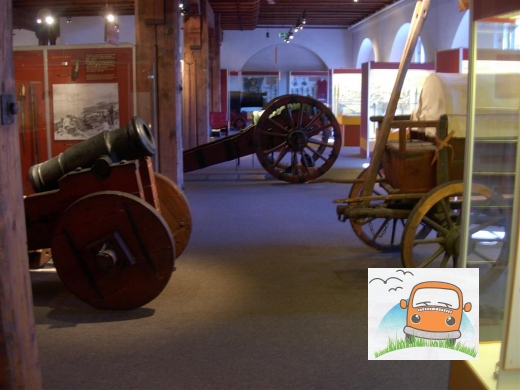 DSCN4426_militarymuseum1